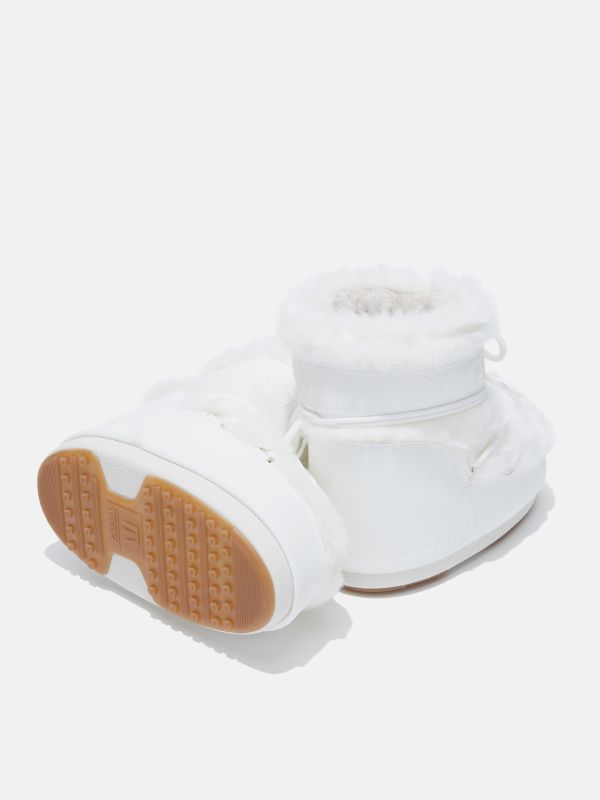 Мунбути Tecnica Icon low faux fur white